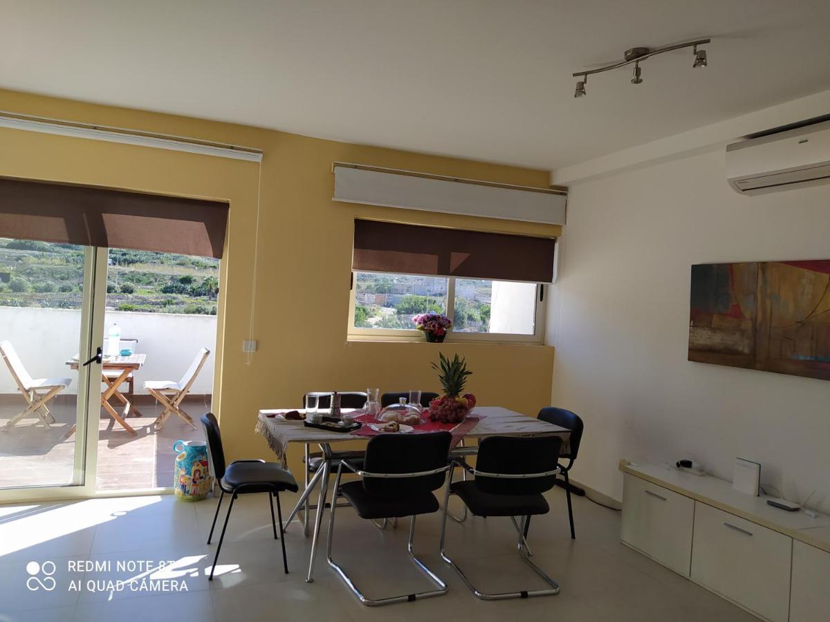 Mellieha Beach Apartment Bagian luar foto