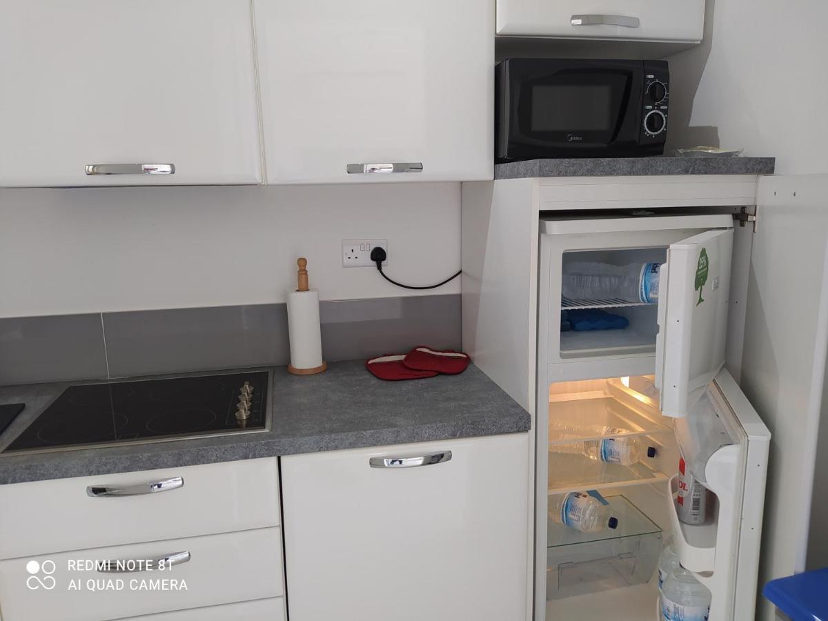 Mellieha Beach Apartment Bagian luar foto